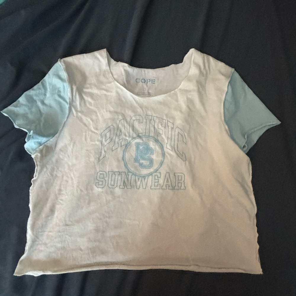 Pacific Sunwear Cropped Graphic Tee